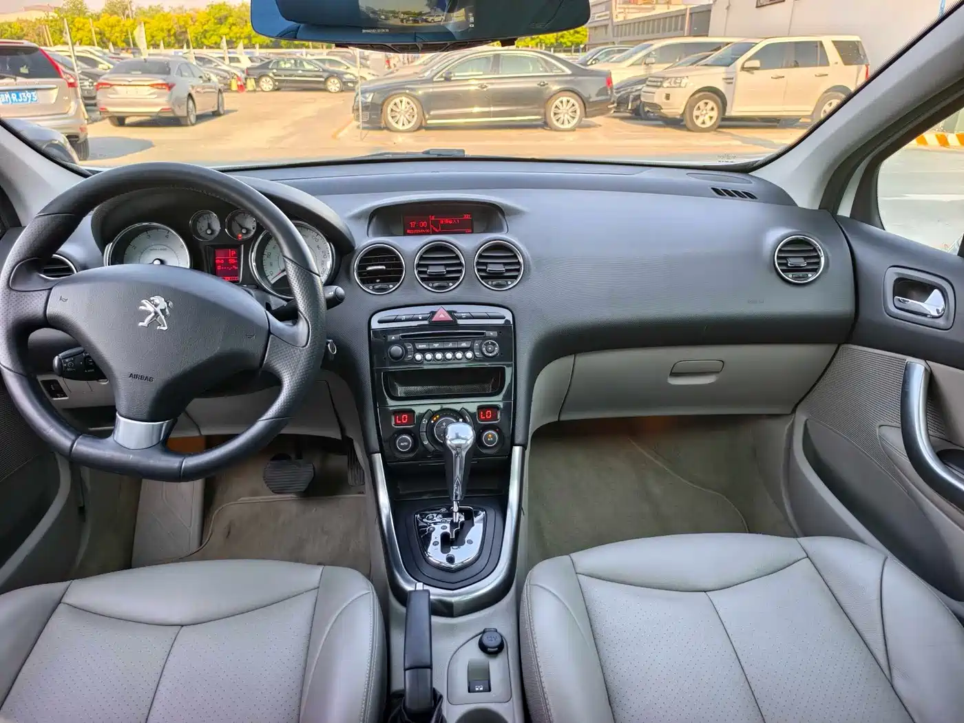 Peugeot 308 (Import) 2012 1.6T SW Luxury фото 12