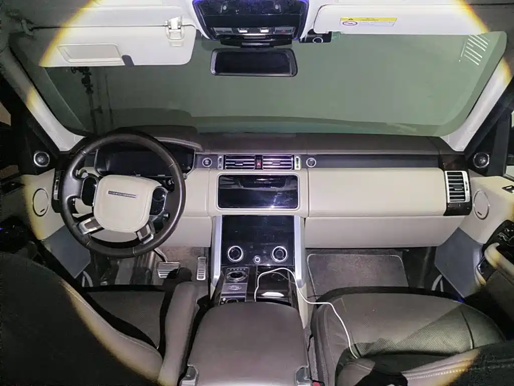 Фото 12 - Land Rover Range Rover