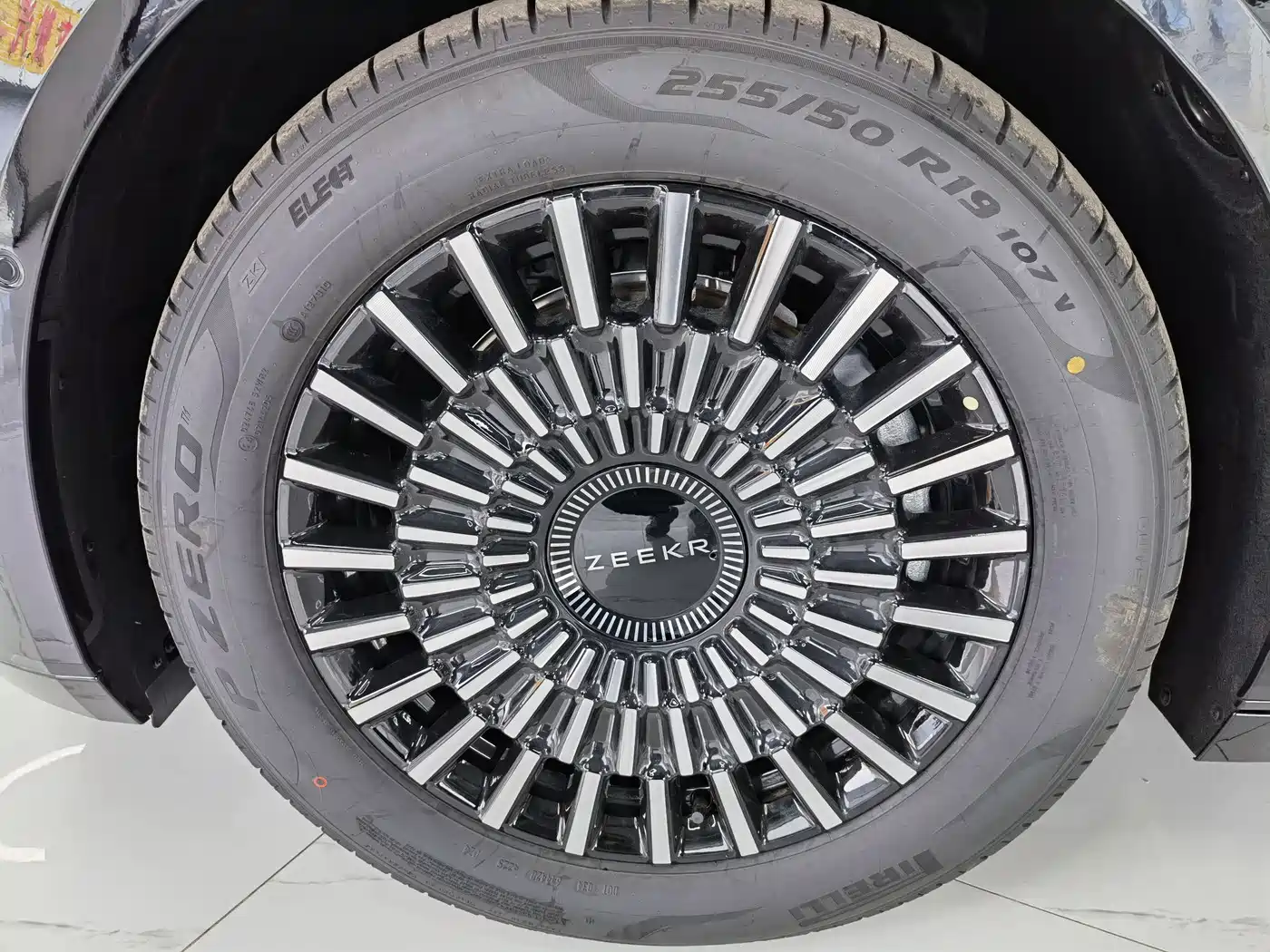 ZEEKR EXTREME KRYPTON 009