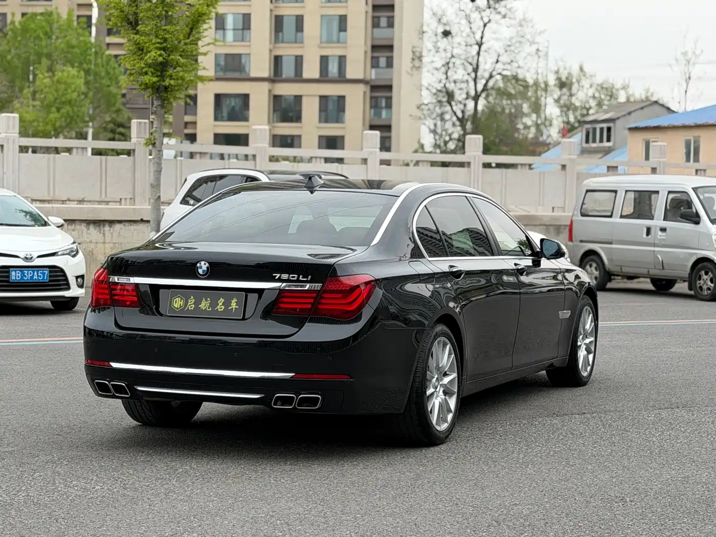 BMW 7 Series 2013 Model 760Li фото 22