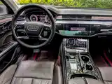 Фото 10 - Audi A8