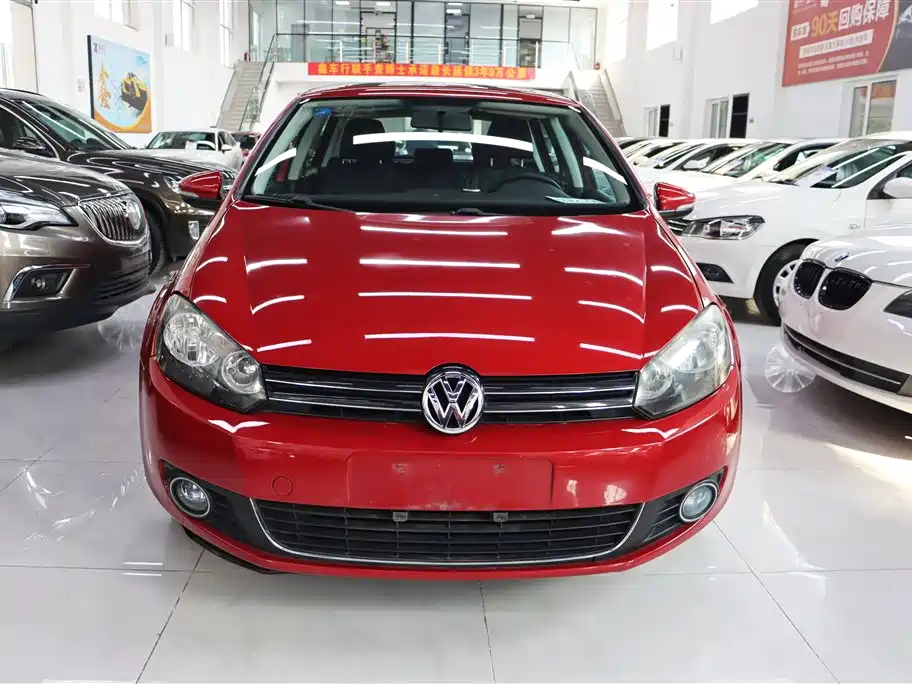 Volkswagen Golf 2012 1.6 Automatic Fashion Type фото 2