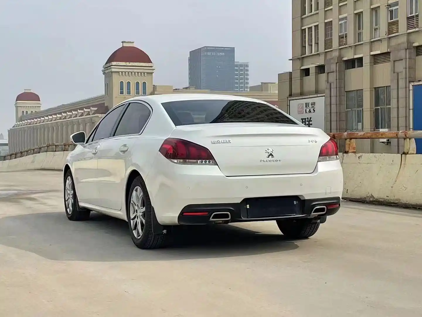 Photo 9 - Peugeot 508