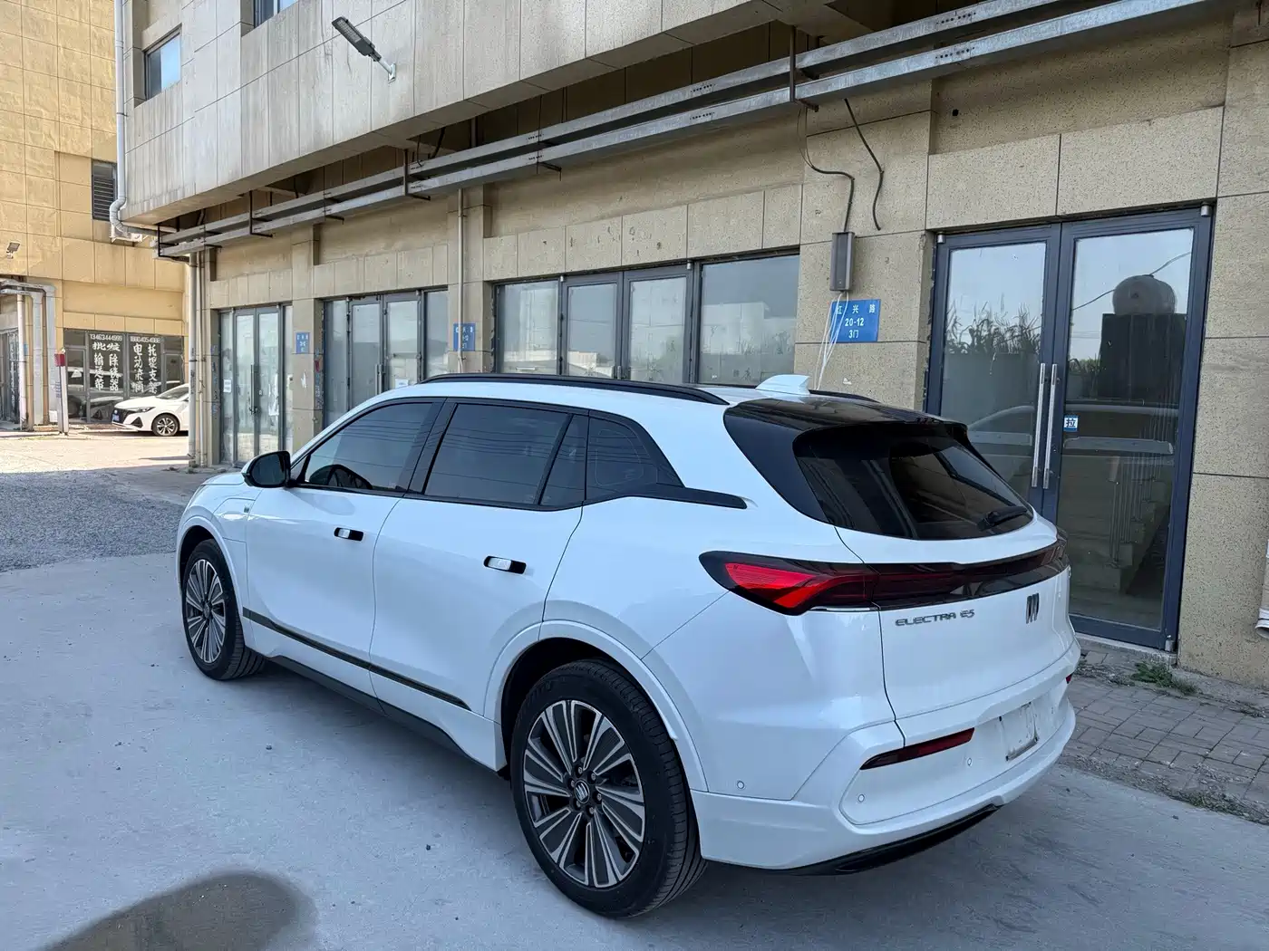 Buick E5 2023 2023 Premium Standard Range Edition