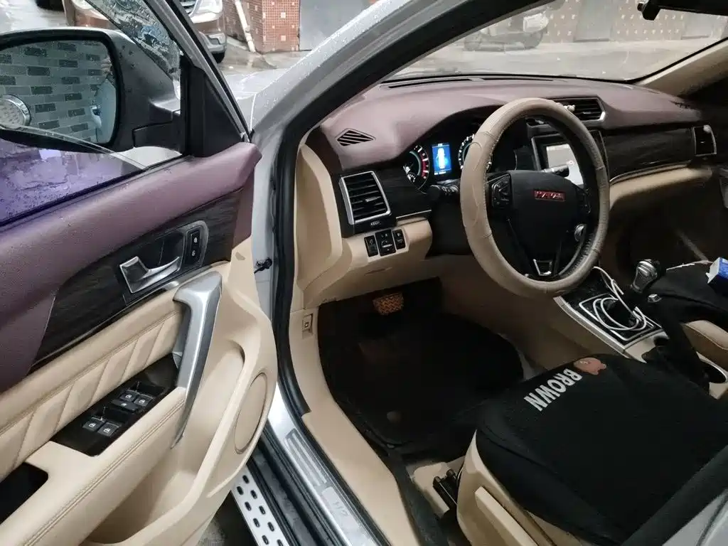 Haval H2 2015 2015 1.5T Automatic 2WD Elite Edition