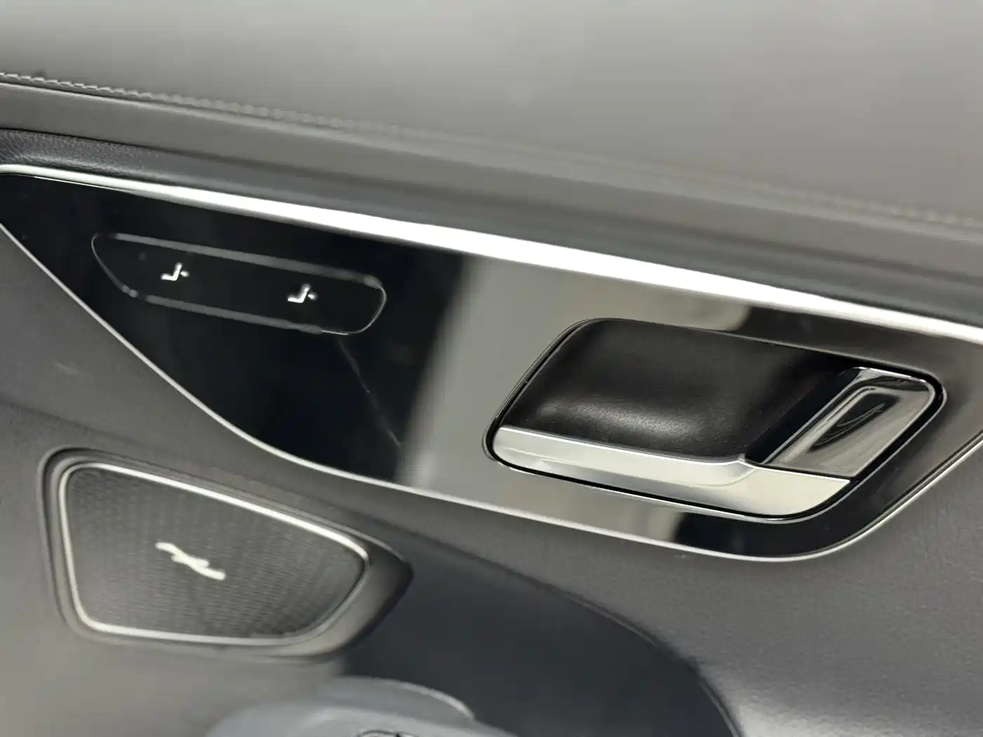 Mercedes-Benz C-Class 2024 C 260 L Sport фото 8