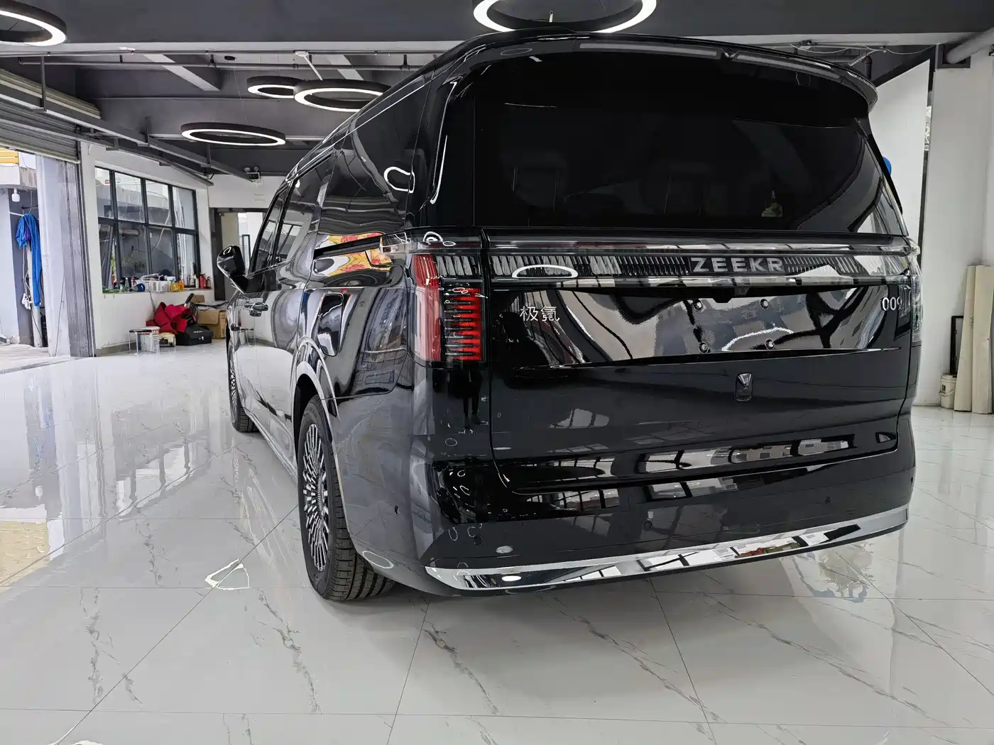 ZEEKR EXTREME KRYPTON 009