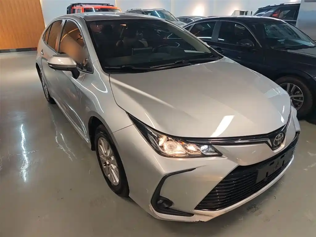 Toyota Corolla 2019 1.2T S-CVT GL-i Elite Edition фото 4
