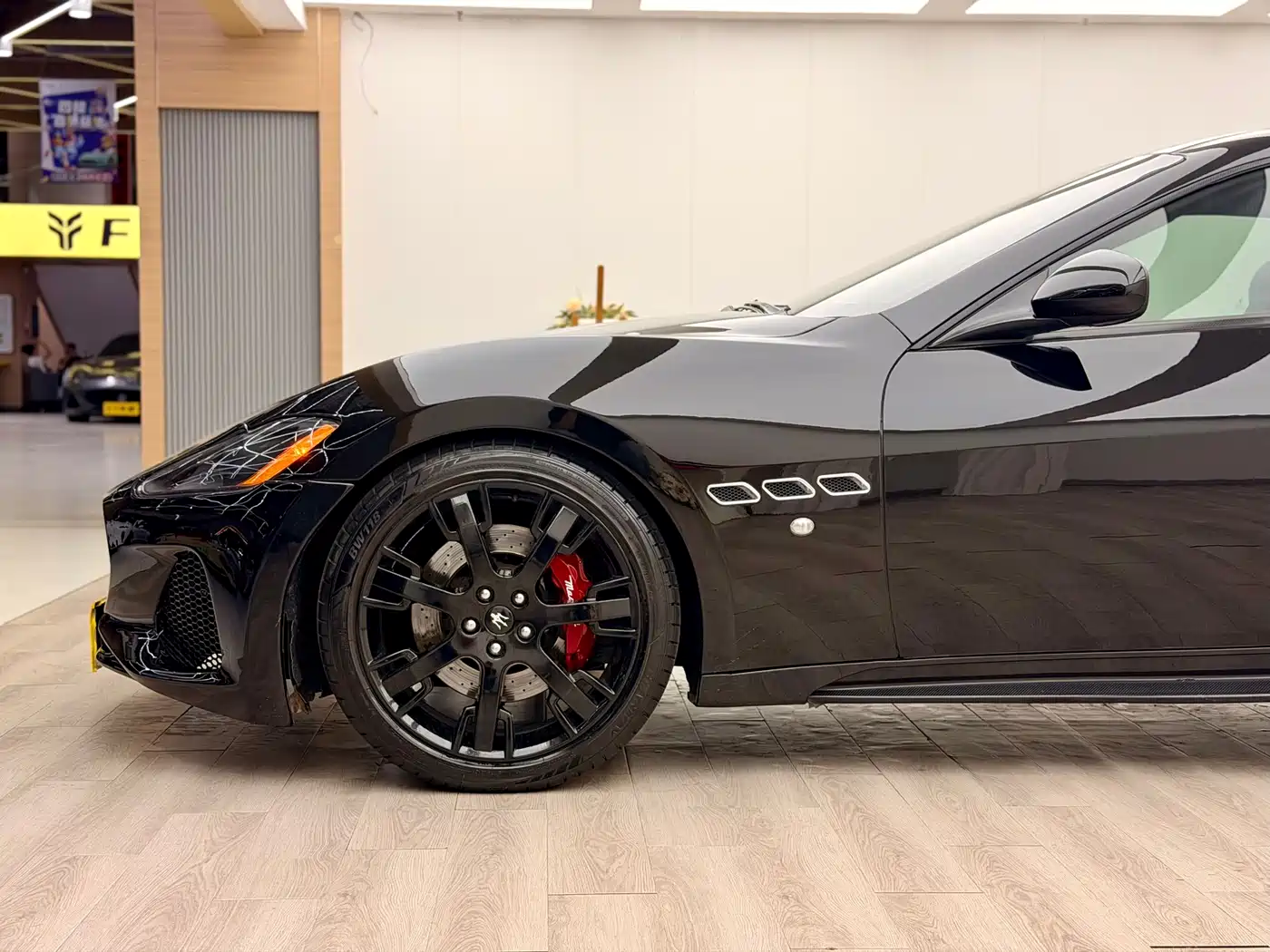 Maserati GranTurismo 2013 4.7L Sport F1 фото 8