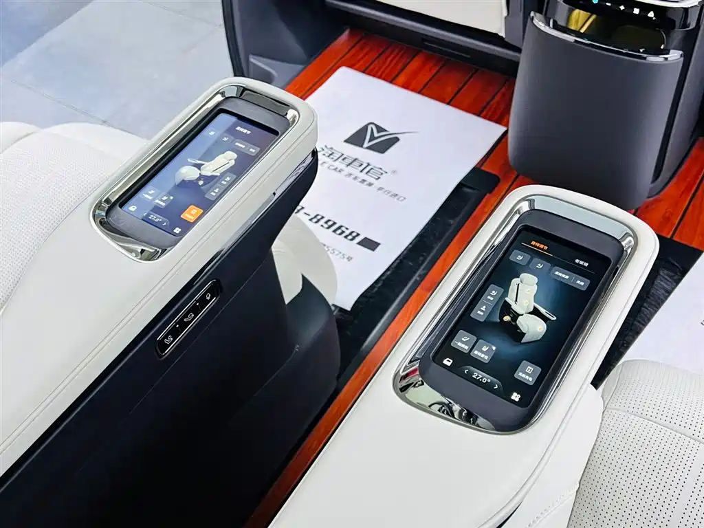 Geely Galaxy Yizhen L380 2025 805km Collector's Edition 4WD фото 18