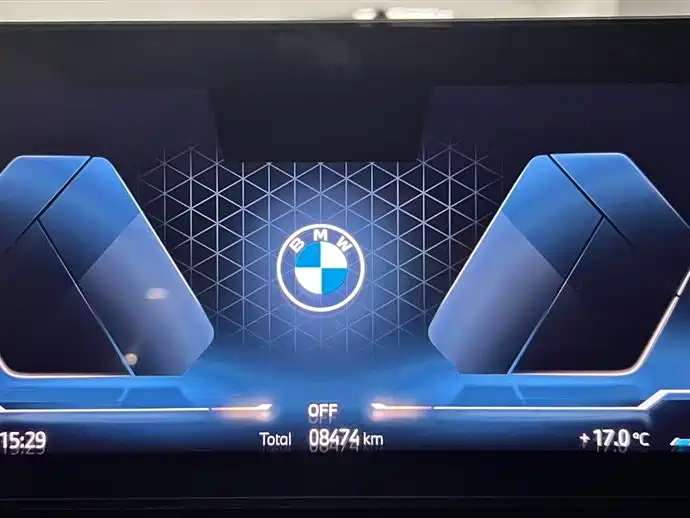BMW 5 Series 2026 525Li M Sport Package фото 10