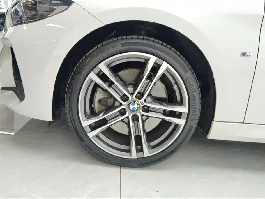 BMW 1 Series 2021 Facelift 125i M Sport Shadow Edition фото 6