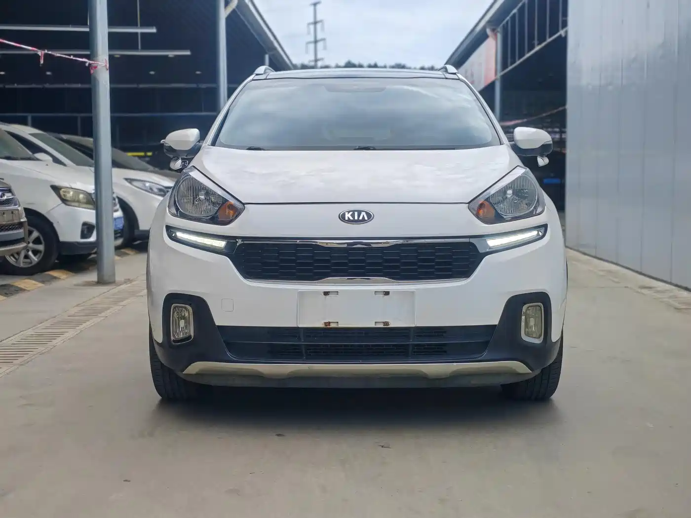 Kia KX3 Smart Run 2015 1.6L Automatic 2WD DLX фото 2