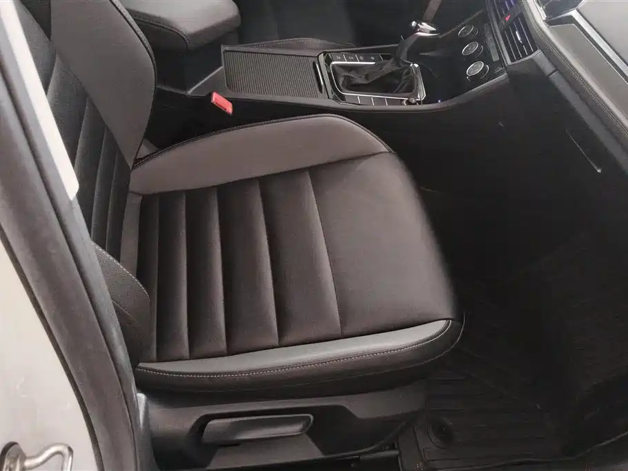 Volkswagen Sagitar 2019 280TSI DSG Comfort Edition China VI фото 8