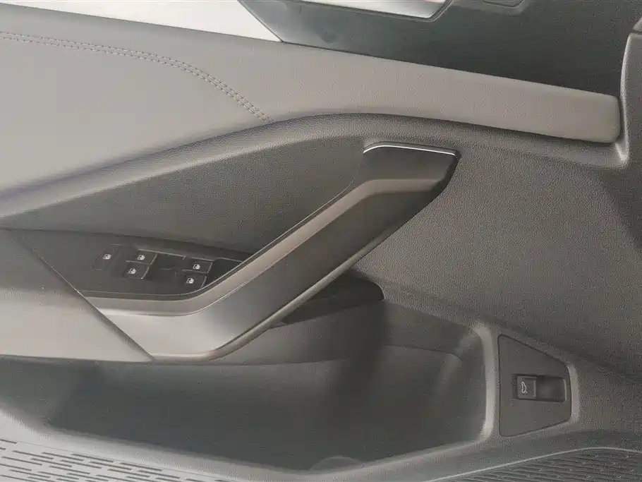Volkswagen Sagitar 2019 280TSI DSG Comfort Edition China VI фото 7
