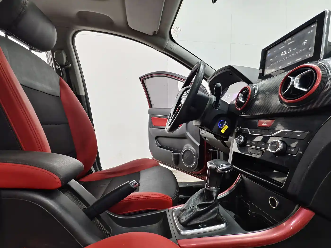 BAIC Senova X25 2016 2015 1.5L Automatic Elite