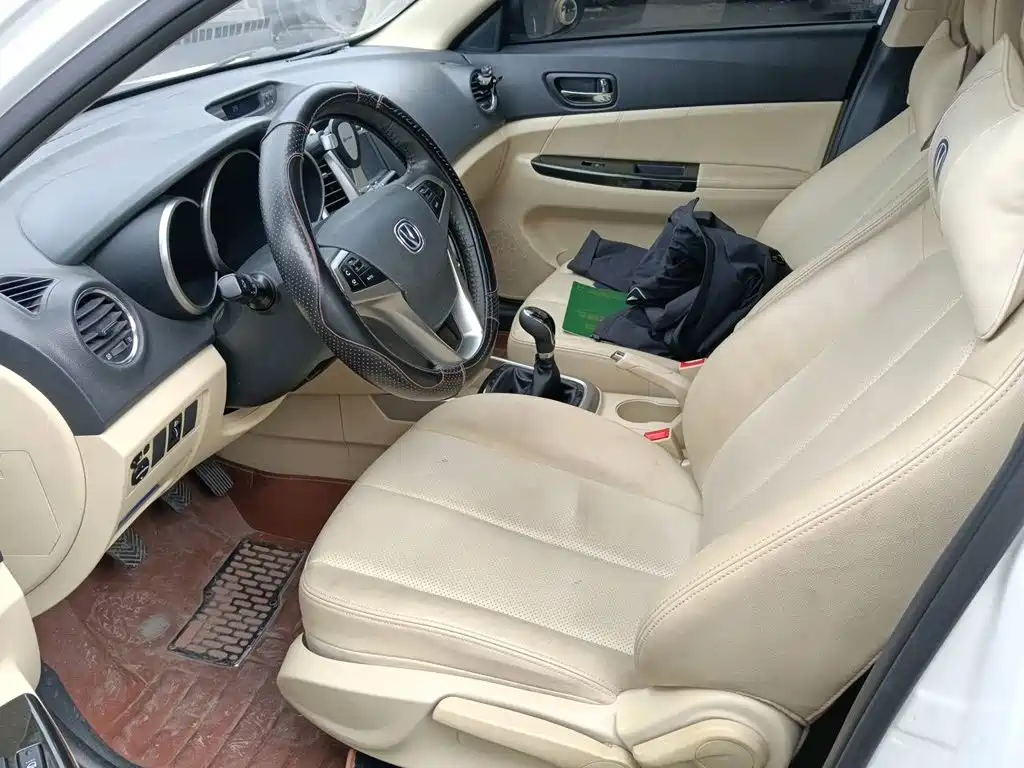 Changan Eado 2016 2015 1.6L Manual Luxury China V