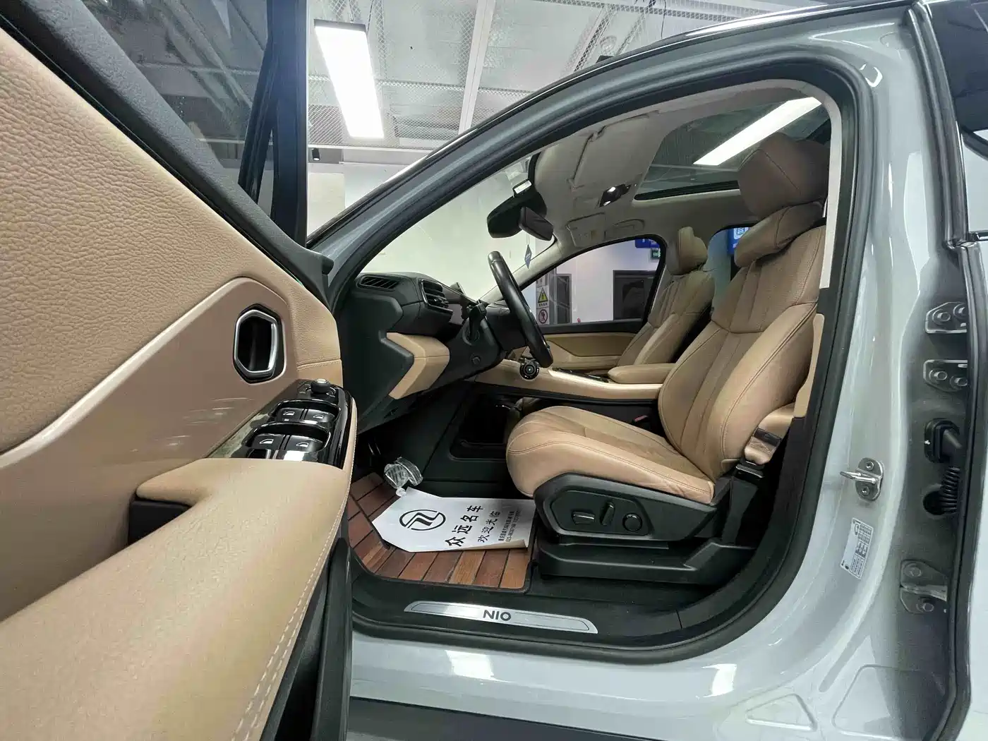 NIO ES8 2019 2018 355KM Base Model 7-Seater Version