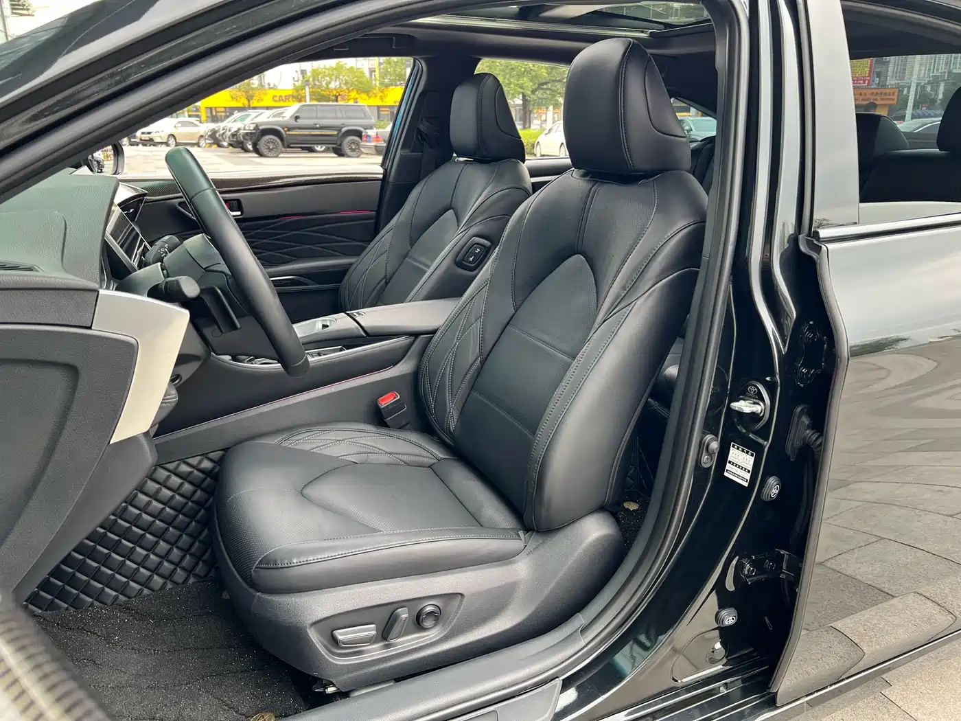 Toyota Avalon 2023 2.5L Touring Premium Edition фото 11