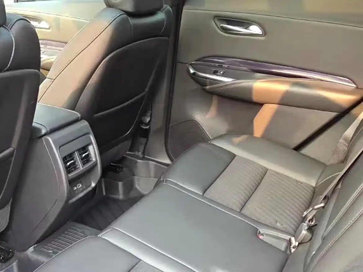 Фото 5 - Cadillac XT4