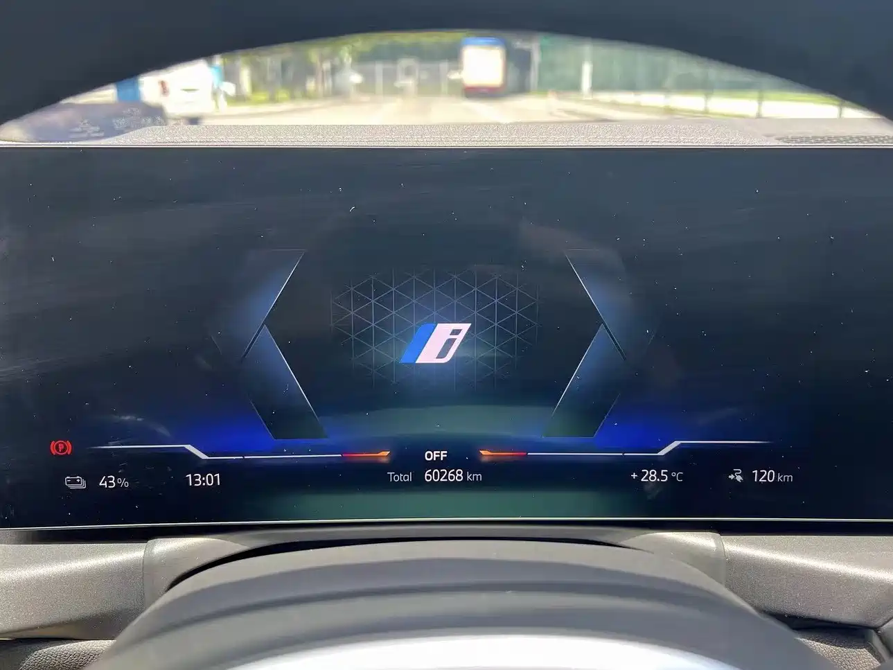 BMW i3 2023 eDrive 40 L Shadowline Package фото 9
