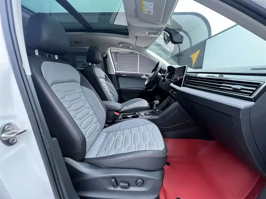 Volkswagen Tiguan X 2022 330TSI 2WD Flagship Edition фото 18