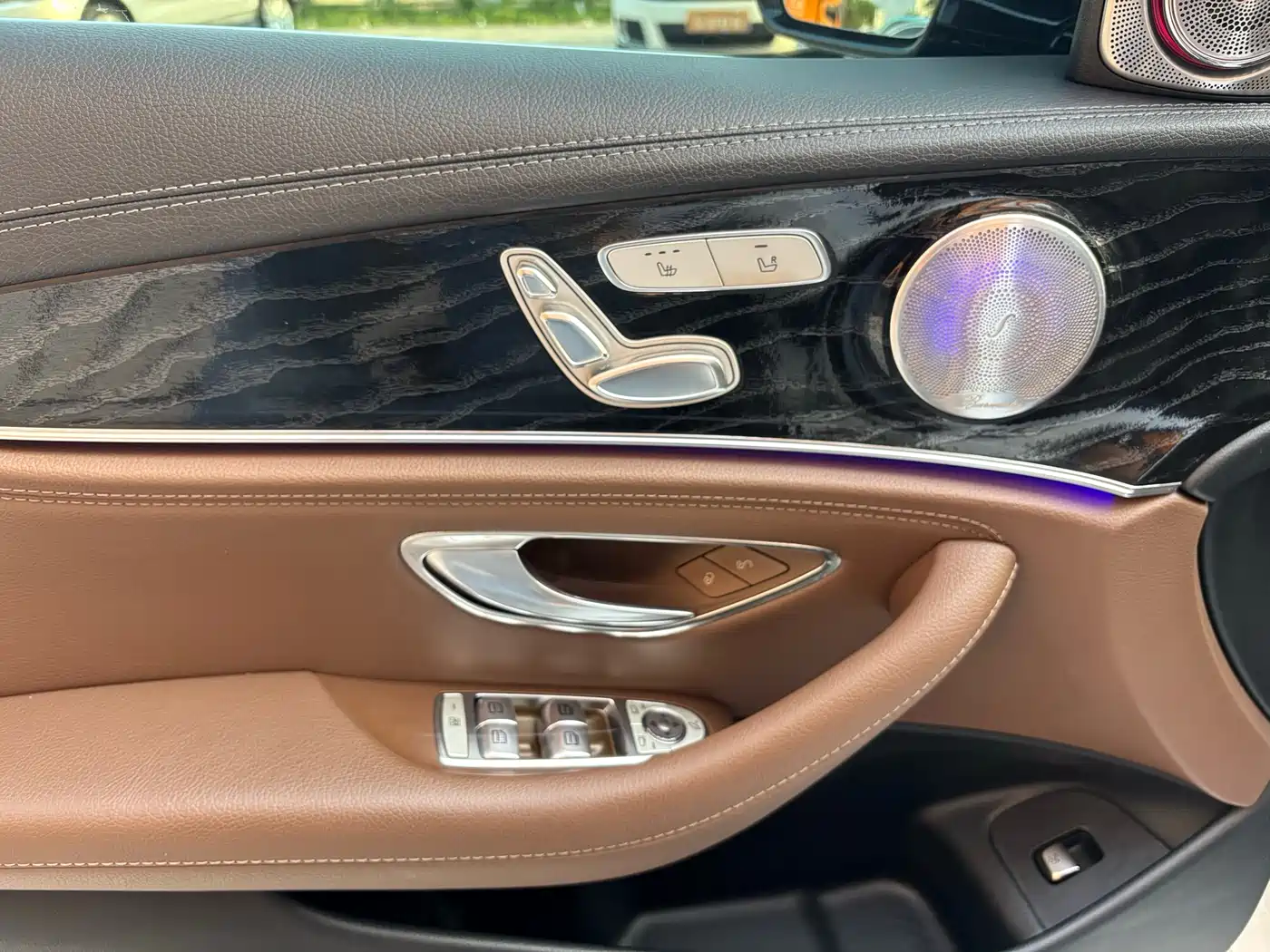 Mercedes-Benz E-Class 2019 E 200 L Sport 4MATIC фото 24