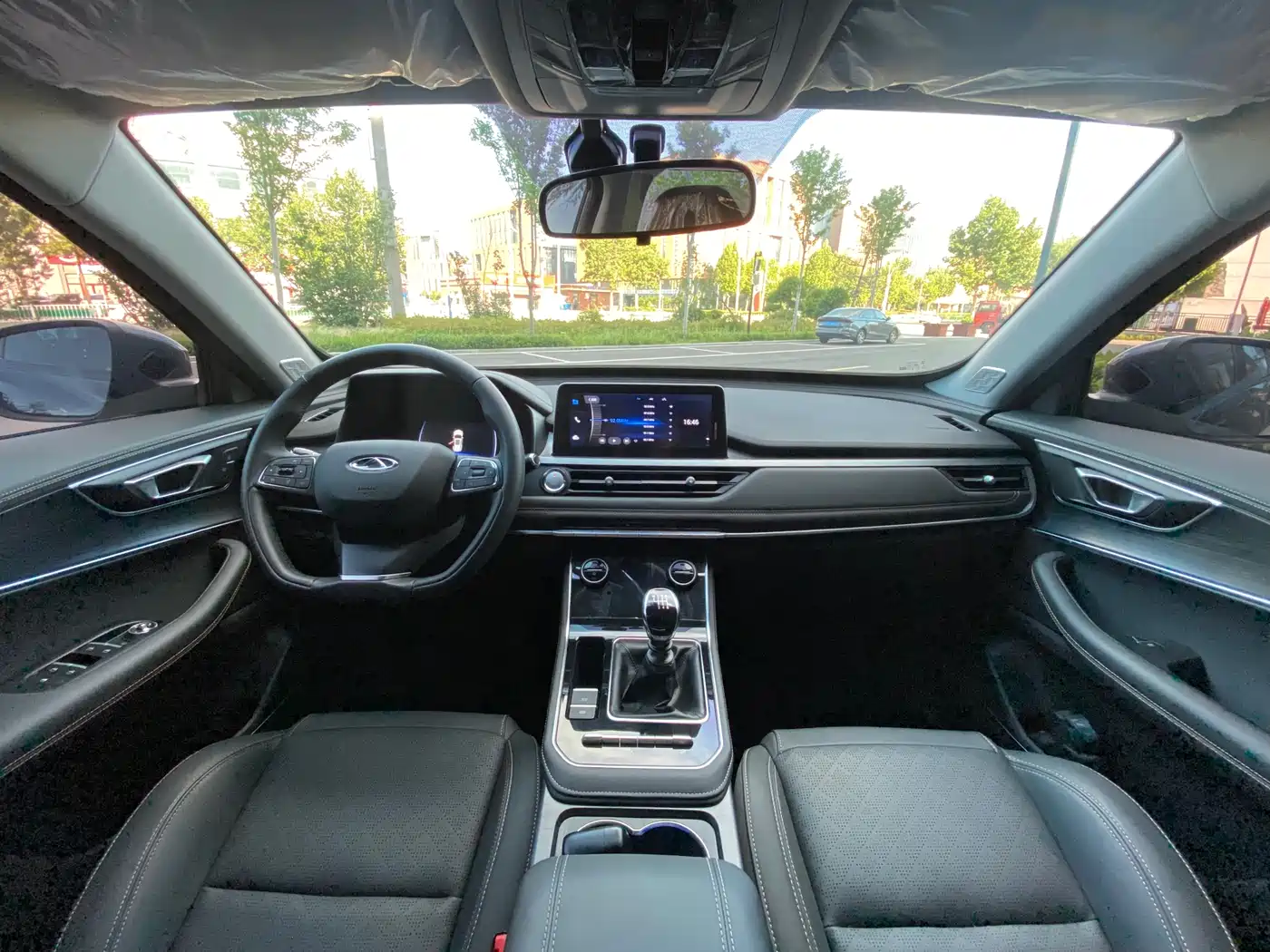 CHERY TIGGO 8