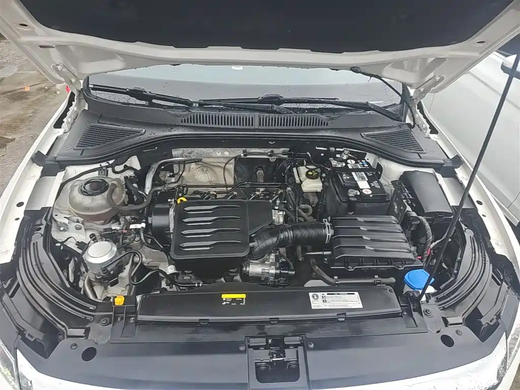 Volkswagen Lavida 2021 1.5L Auto Comfort Edition фото 20
