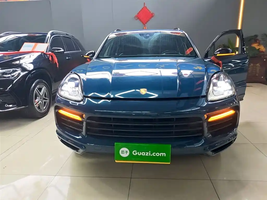 Porsche Cayenne New Energy 2019 Cayenne E-Hybrid 2.0T фото 3