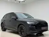 Photo 3 - Audi Q7