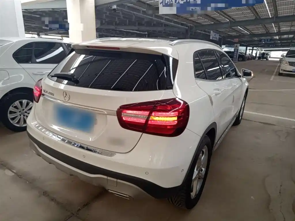 Mercedes-Benz GLA 2019 GLA 200 Dynamic фото 7