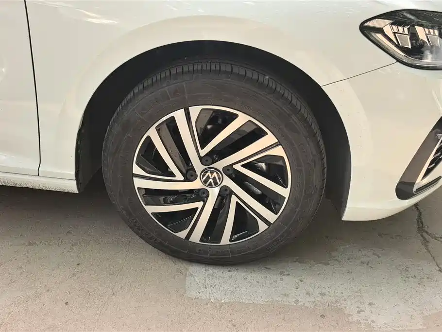 Volkswagen Lavida 2024 Model 1.5L Automatic Starlight 5 Million Edition фото 6