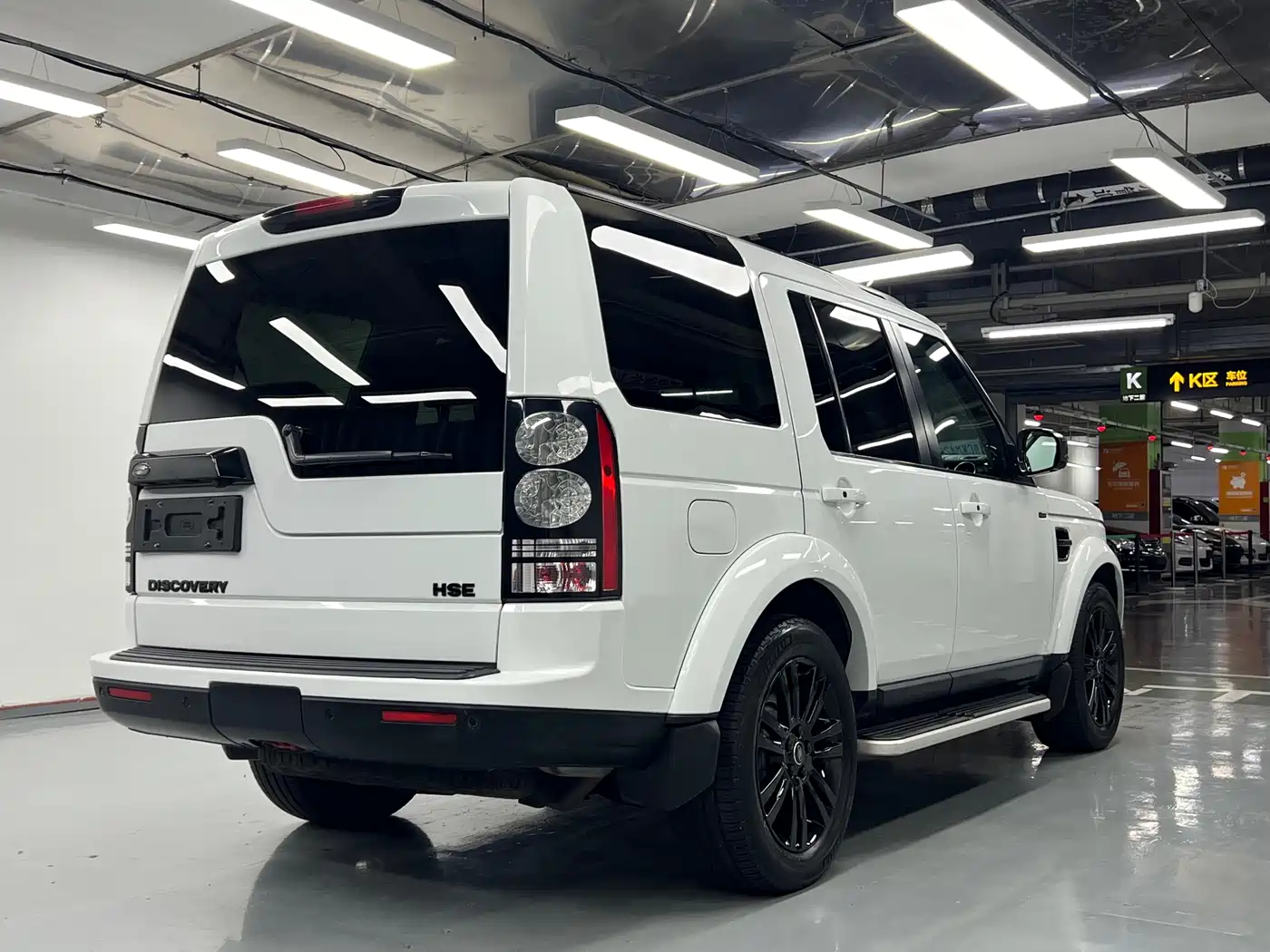 Land Rover Discovery 2014 3.0 SC V6 HSE фото 6