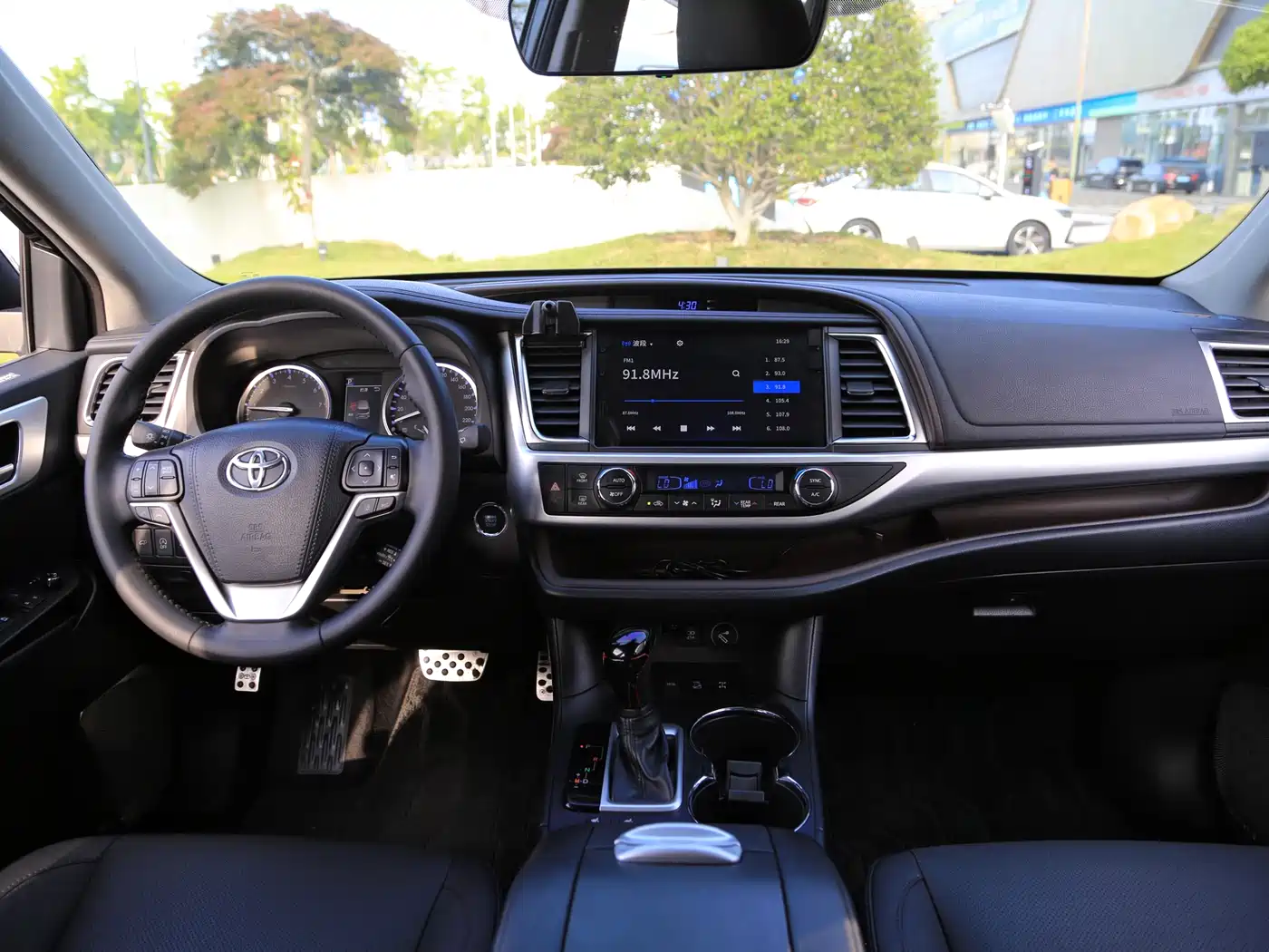 Toyota Highlander 2018 2.0T 4WD Premium 7-seater (China V) фото 4