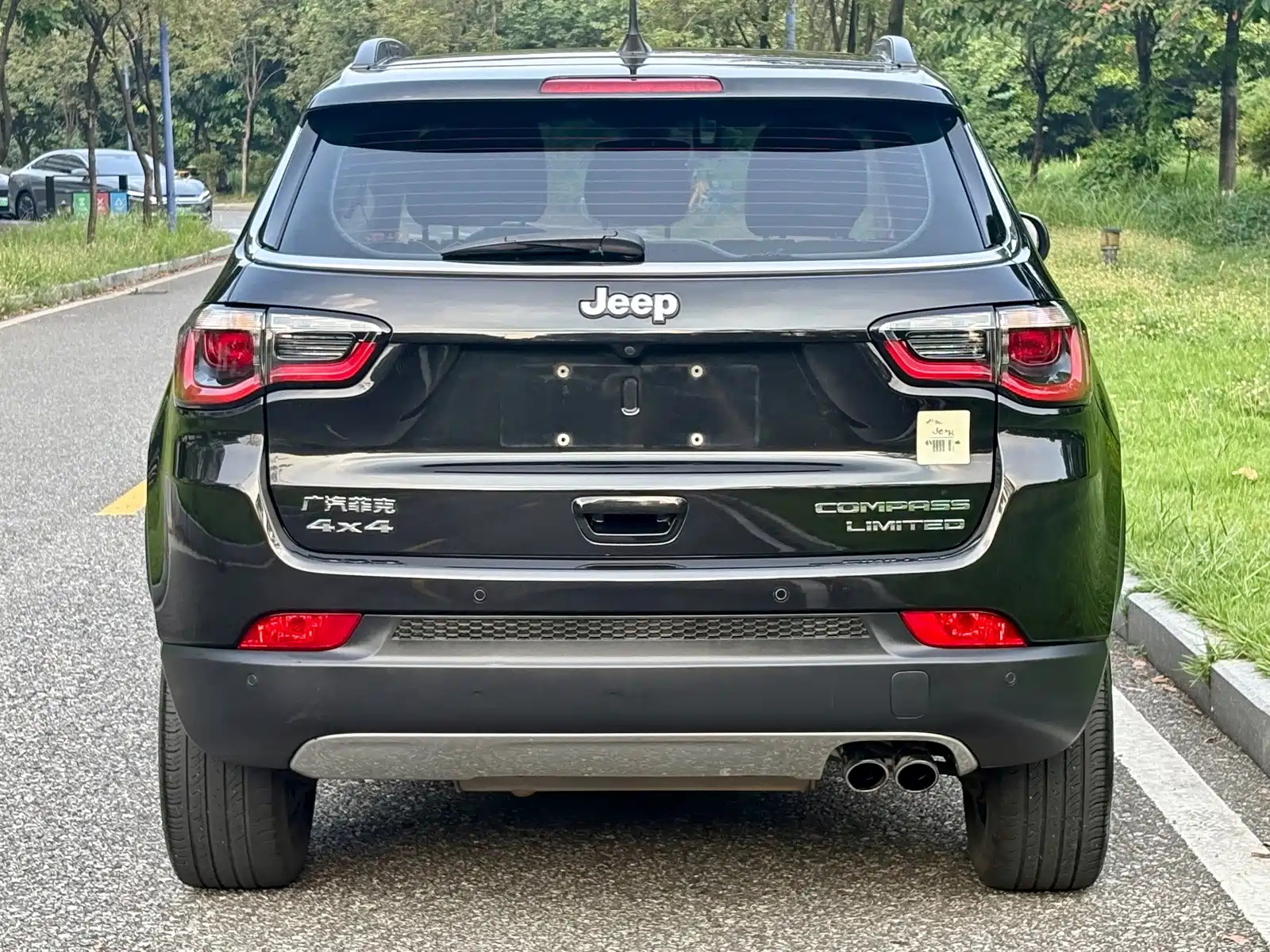 Photo 6 - Jeep Compass