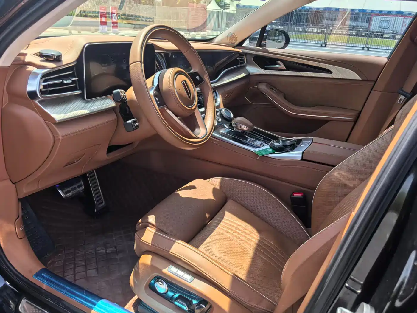 Hongqi H9 2020 2.0T Smart Connection Qi Chang Edition фото 6