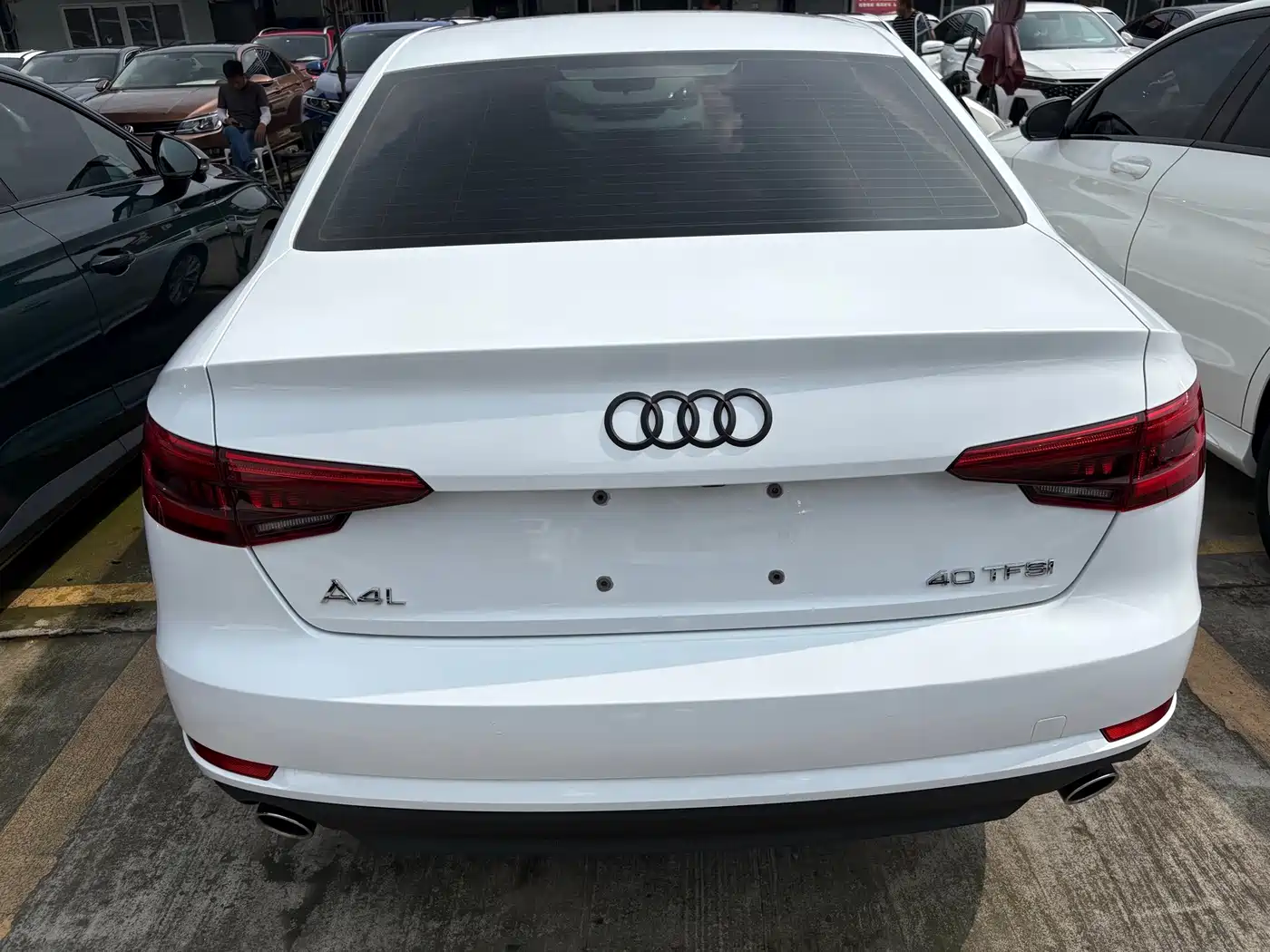 Фото 16 - Audi A4L