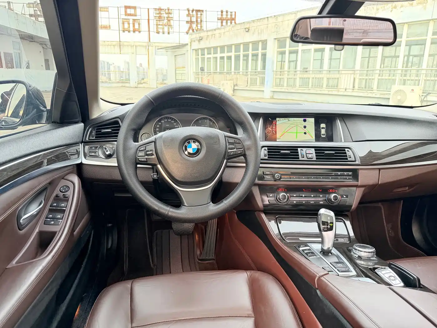 BMW 5 Series 2014 525Li Luxury Design Package фото 7