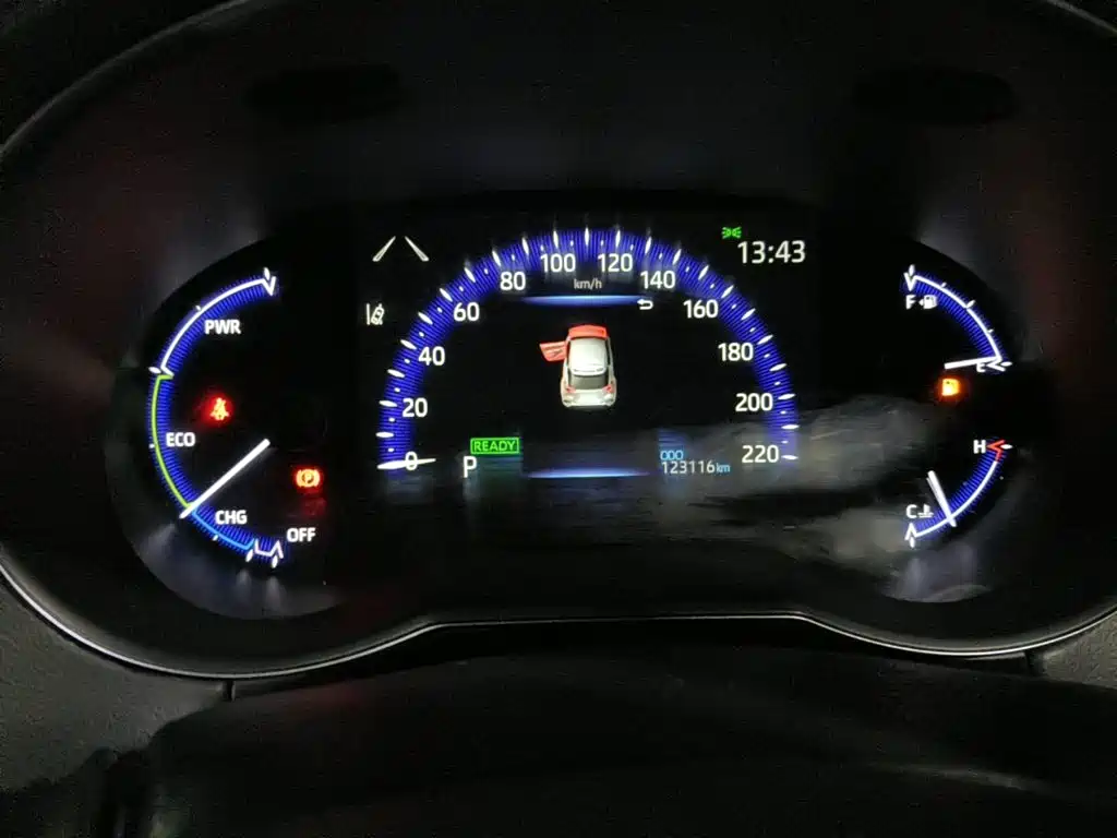 Toyota IZOA 2022 2021 Hybrid 2.0L Yixiang Edition