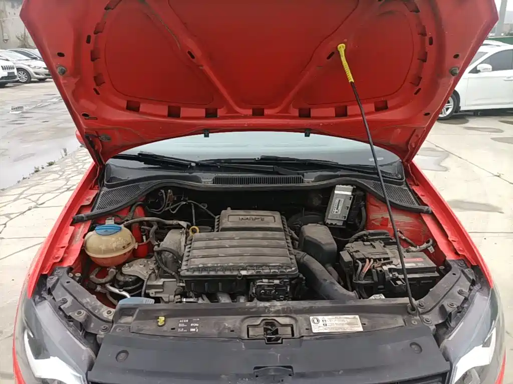 Volkswagen Polo 2016 1.4L Automatic Trend фото 20