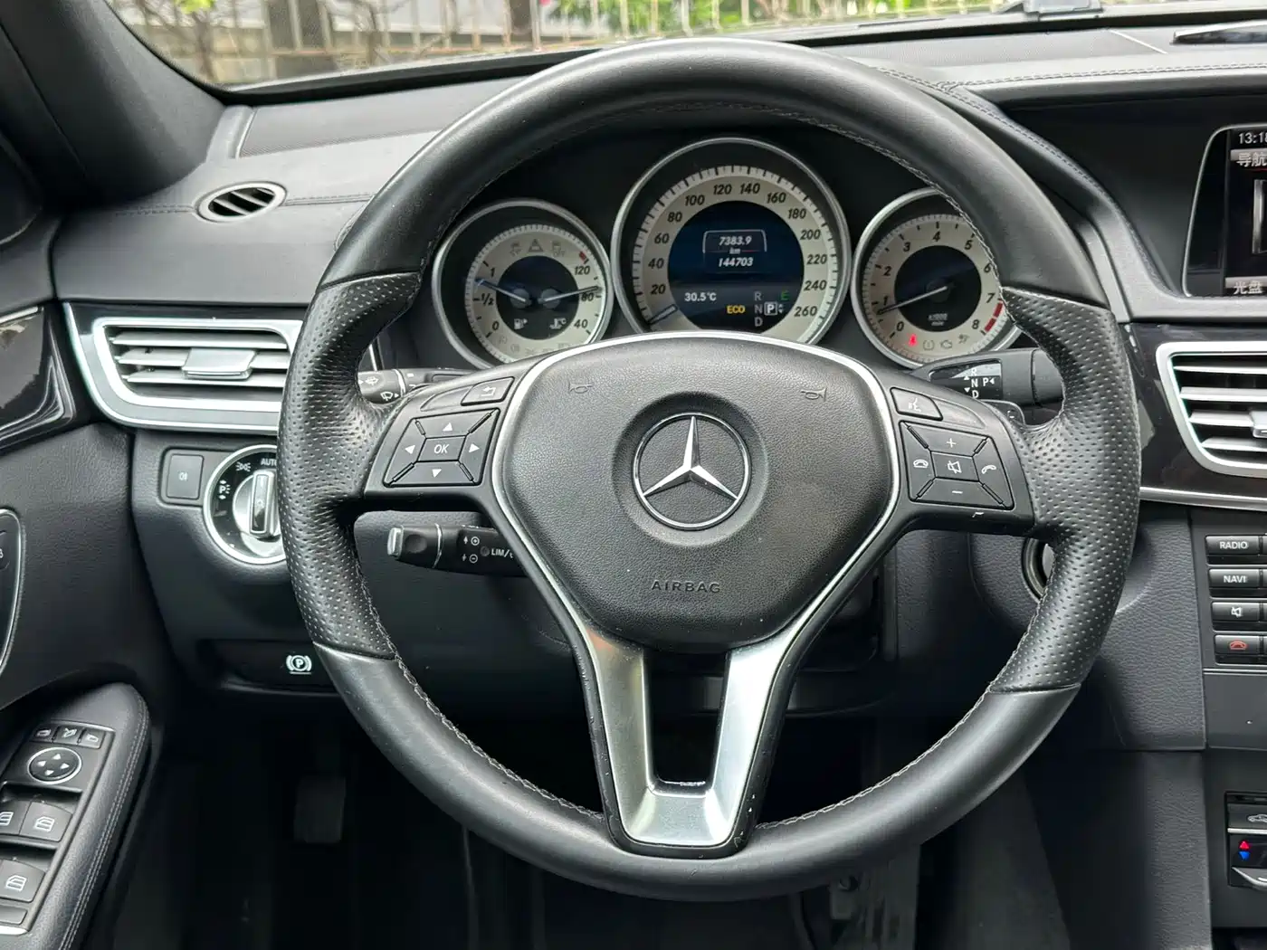 Mercedes-Benz E-Class 2015 E 320 L 4MATIC фото 6