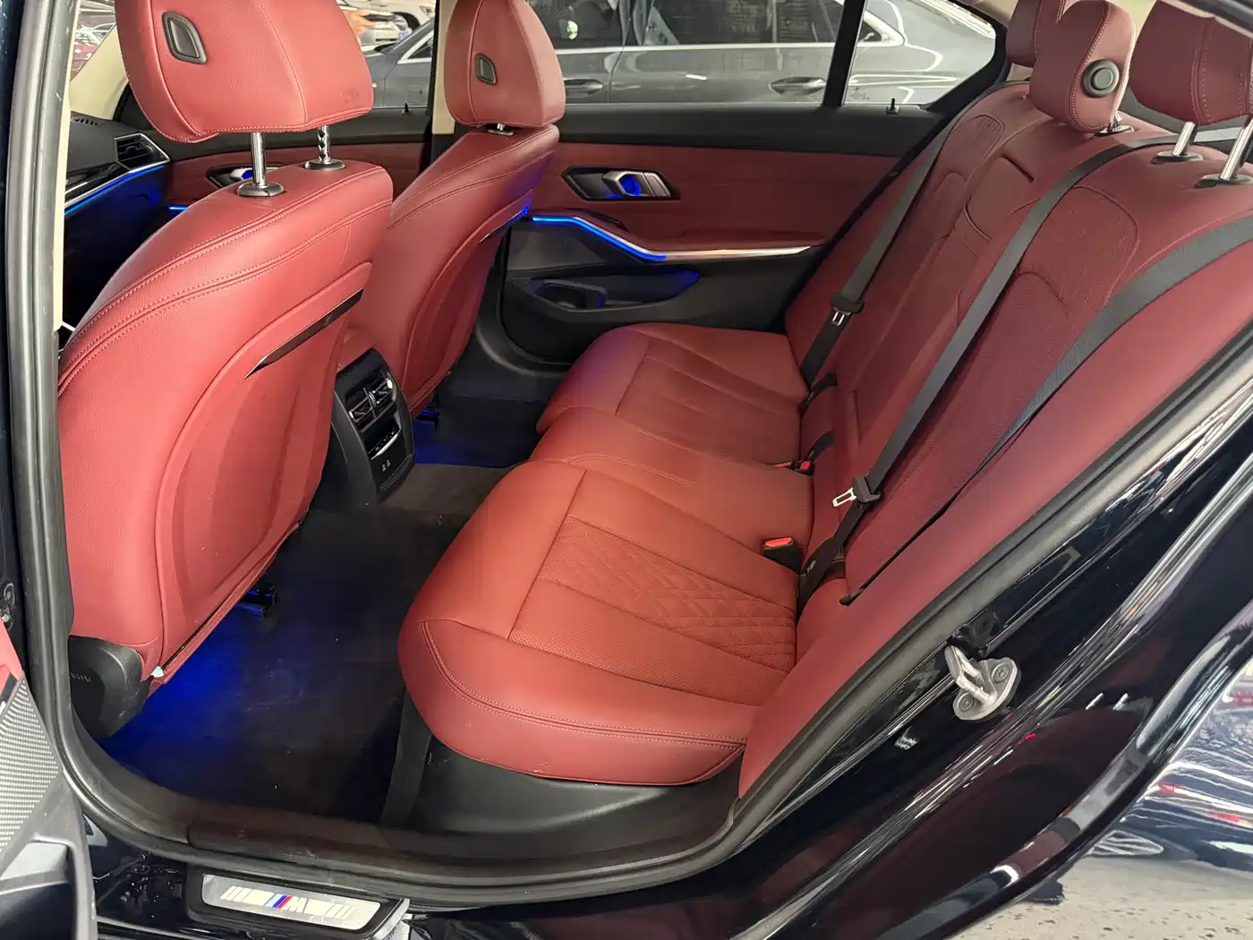 BMW 3 Series 2023 320Li M Sport Package фото 9
