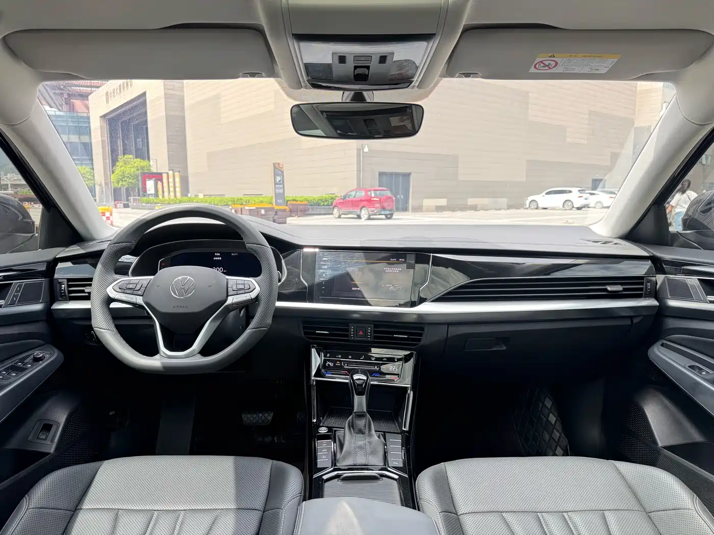 Volkswagen Passat 2024 380TSI Starlight Dragon Glory Edition фото 5