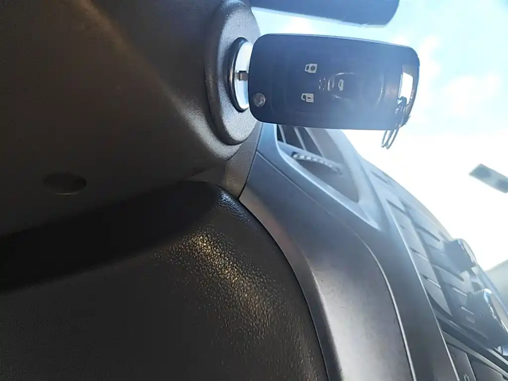 Buick Excelle 2013 Model GT 1.6L Manual Comfort фото 9