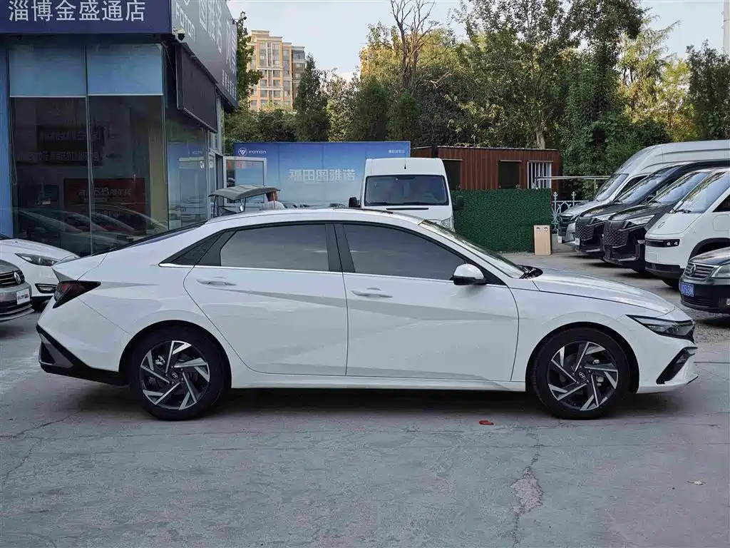 2026 Hyundai Elantra