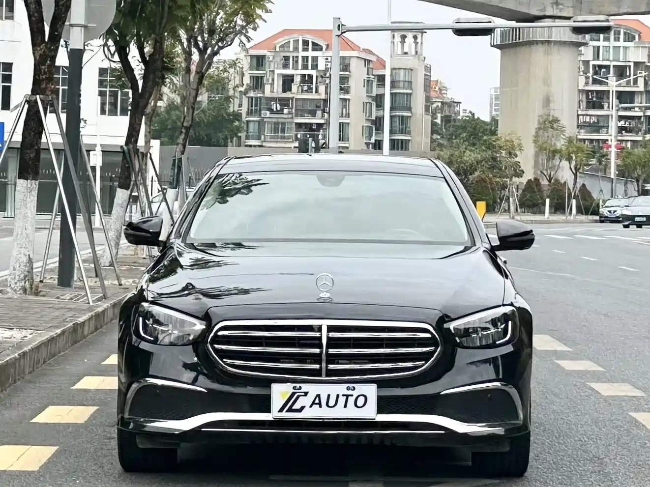 Mercedes-Benz E-Class 2022 E 300 L Luxury фото 2