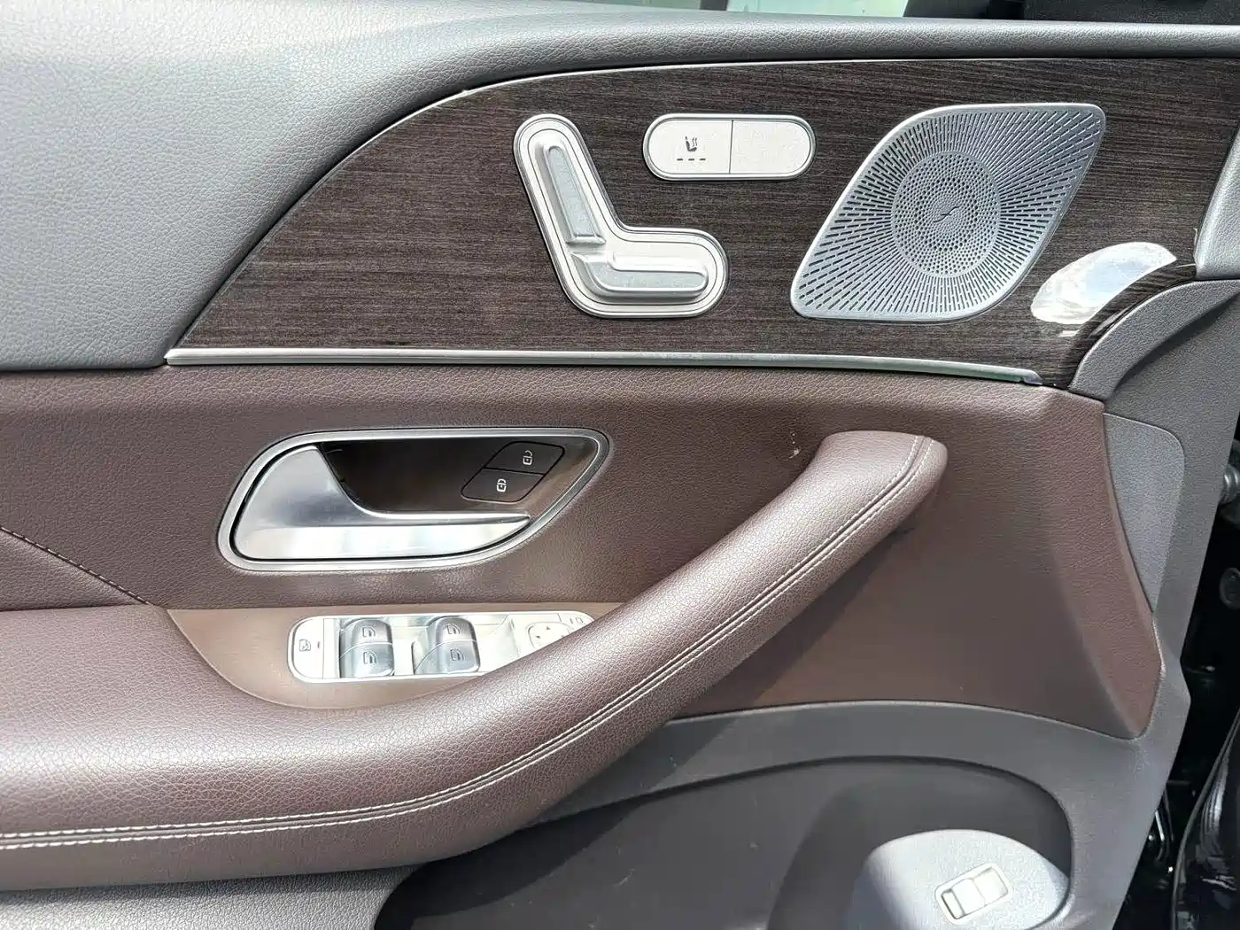 Mercedes-Benz GLE 2020 GLE 350 4MATIC Fashion фото 4