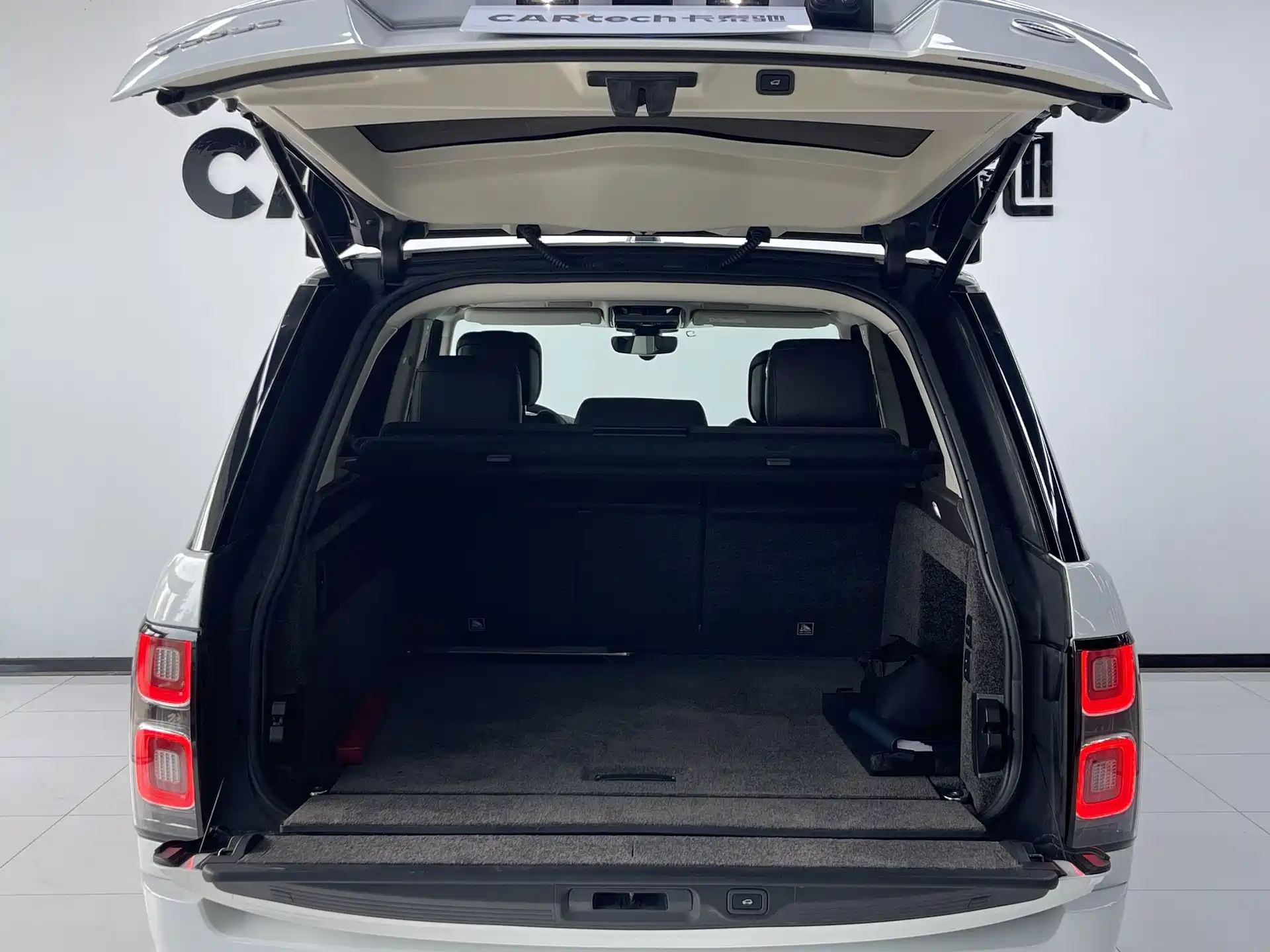 Фото 23 - Land Rover Range Rover