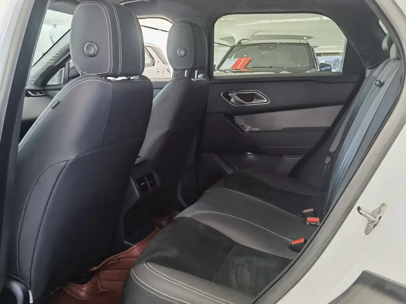 Land Rover Range Rover Velar 2020 P250 фото 11